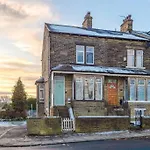 Private Basement Home In Bradford With Wifi And Parking Sleeps 2 By Purestay