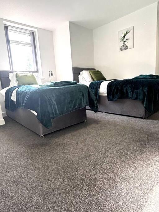 Private Basement In Bradford With Wifi And Parking Sleeps 2 By Purestay Holiday home